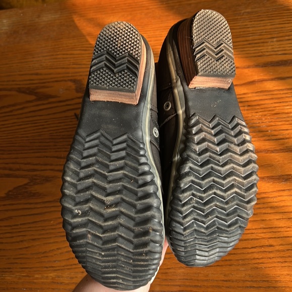 Sorel Women’s boot.  Super cute pull on boot - Picture 4 of 5